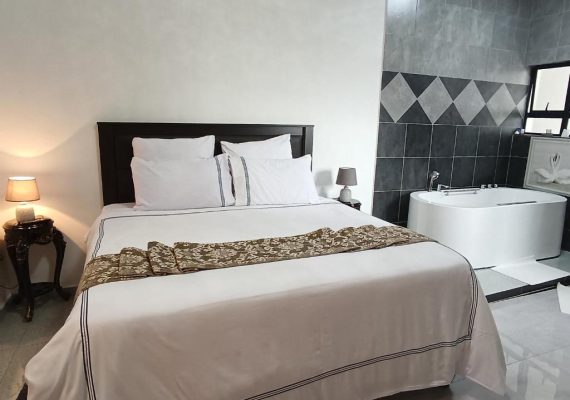 Executive Room 7