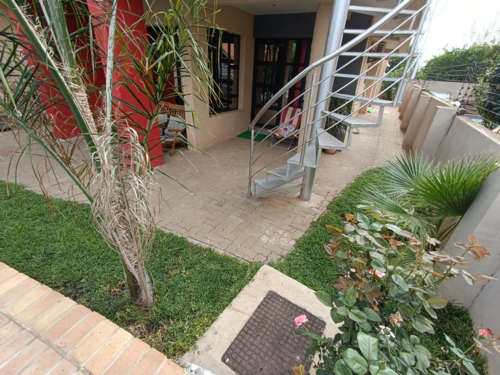 Manasseh Guest House Garden Walkway